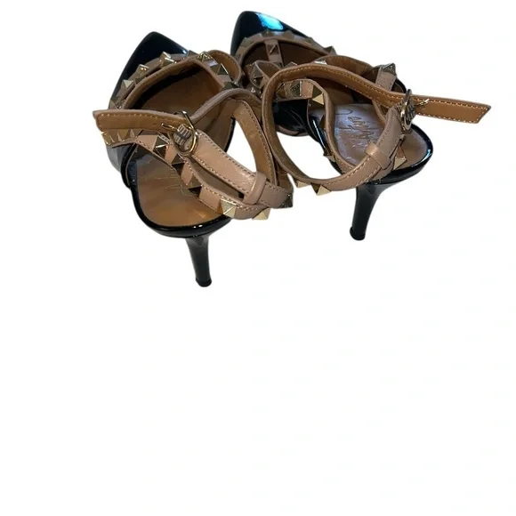 Arturo Chiang Black and Tan Studded Heels - Picture 3 of 7